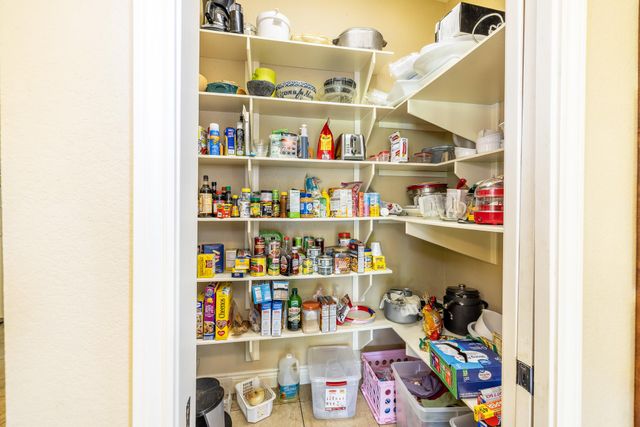 1338 Donovan ST, Gonzales, TX 78629