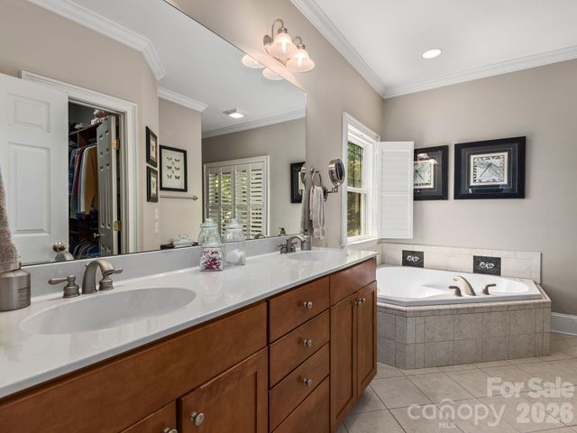 43 Galax Lane, Black Mountain, NC 28711