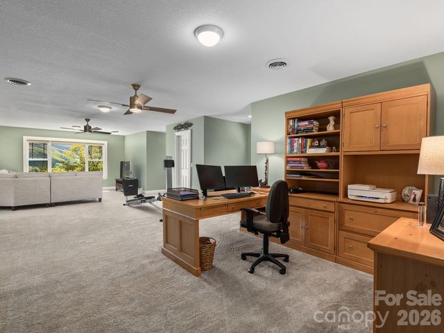 43 Galax Lane, Black Mountain, NC 28711