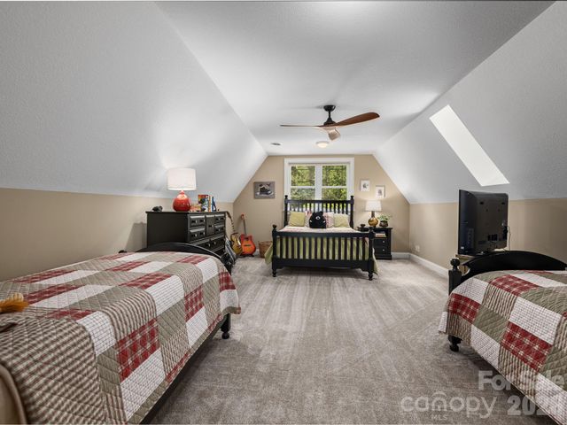 43 Galax Lane, Black Mountain, NC 28711