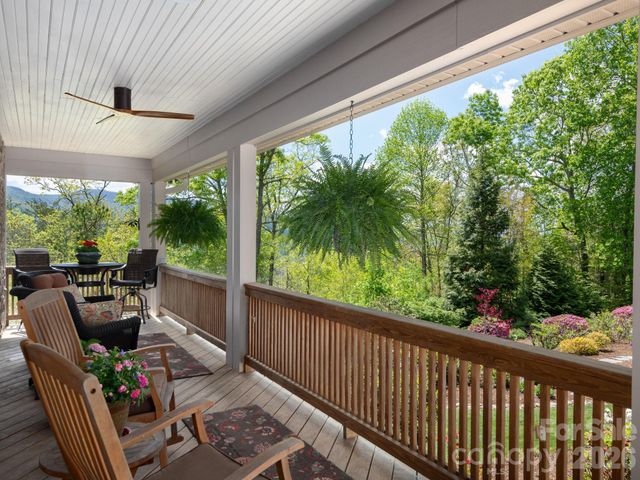43 Galax Lane, Black Mountain, NC 28711