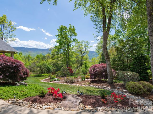 43 Galax Lane, Black Mountain, NC 28711