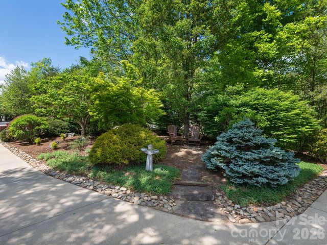 43 Galax Lane, Black Mountain, NC 28711