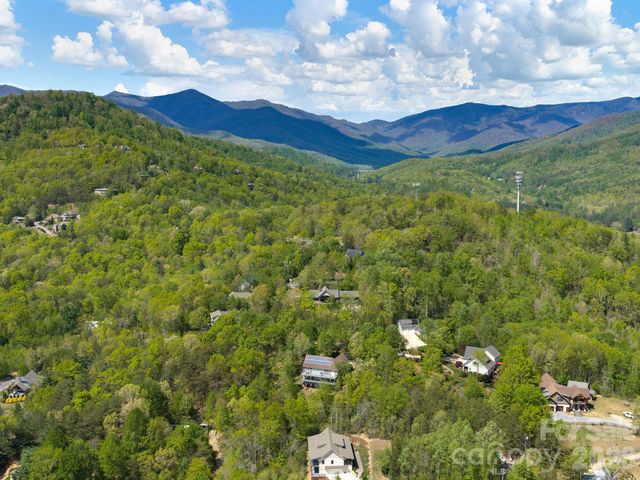 43 Galax Lane, Black Mountain, NC 28711