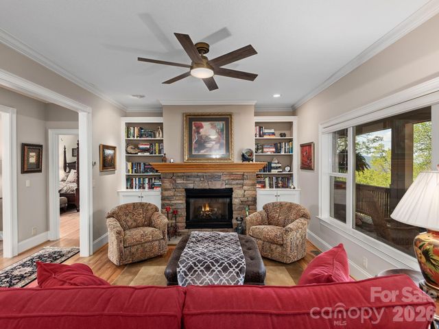 43 Galax Lane, Black Mountain, NC 28711