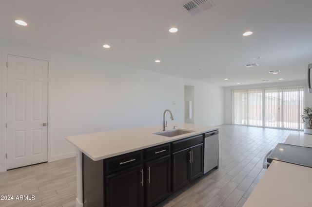 1249 E SILVER REEF Drive, Casa Grande, AZ 85122