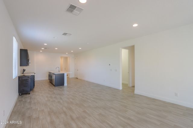 1249 E SILVER REEF Drive, Casa Grande, AZ 85122