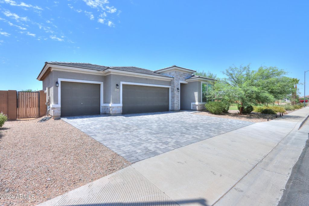 1249 E SILVER REEF Drive, Casa Grande, AZ 85122 — photo 2