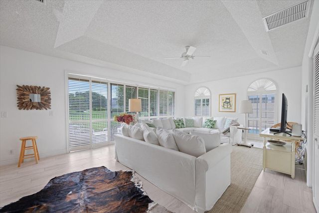 11875 Pebblewood Drive 201, Wellington, FL 33414
