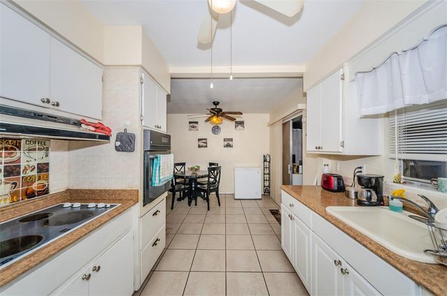 1411 KENNYWOOD DRIVE A & B, Largo, FL 33770