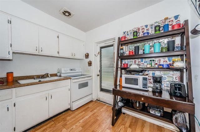 1411 KENNYWOOD DRIVE A & B, Largo, FL 33770