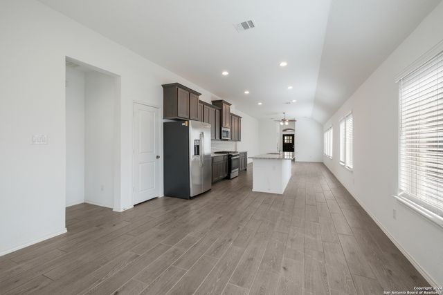 2721 Barkey Springs, San Antonio, TX 78245