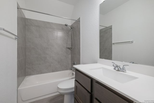 2721 Barkey Springs, San Antonio, TX 78245