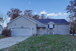 2313 Pine Creek Court, South Bend, IN 46628