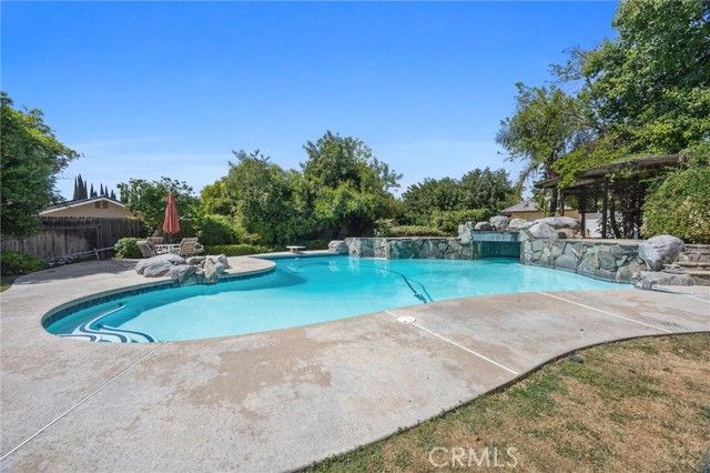 6600 Audene Way, Bakersfield, CA 93308