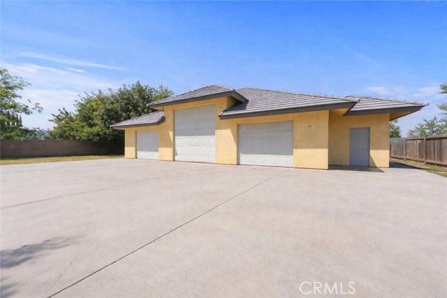 6600 Audene Way, Bakersfield, CA 93308