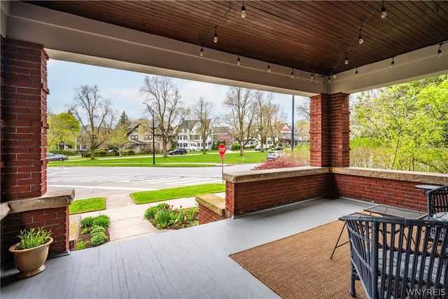 74 Bidwell Parkway, Buffalo, NY 14222