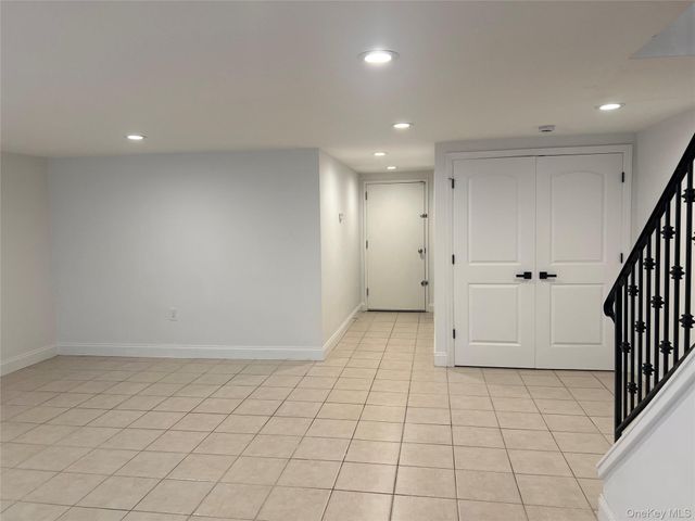 10008 Shore Front Parkway 20A, Rockaway Park, NY 11694