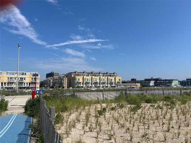 10008 Shore Front Parkway 20A, Rockaway Park, NY 11694