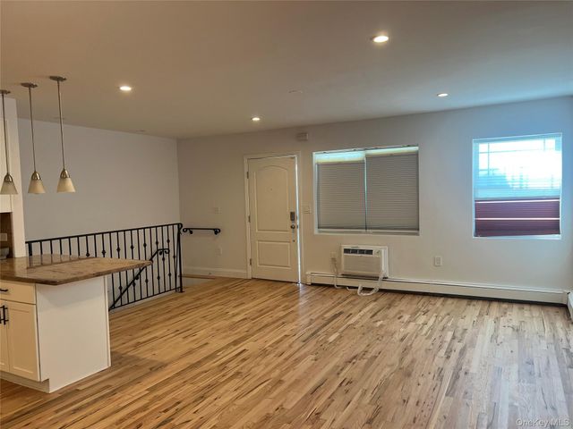 10008 Shore Front Parkway 20A, Rockaway Park, NY 11694