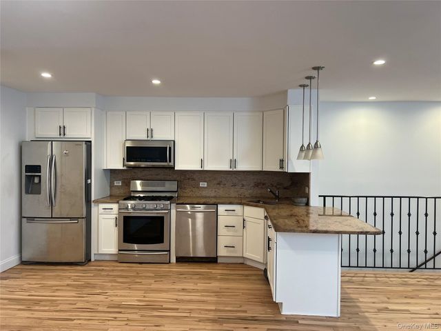 10008 Shore Front Parkway 20A, Rockaway Park, NY 11694