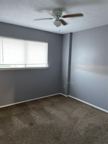 7273 Chasewood Drive, Houston, TX 77489