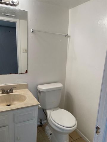 7273 Chasewood Drive, Houston, TX 77489