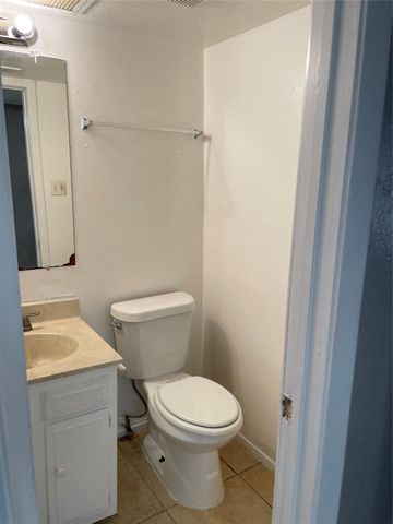 7273 Chasewood Drive, Houston, TX 77489