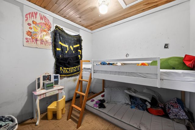 7559 Toepfer Road, Warren, MI 48091