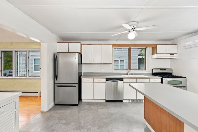 85 Pine St, Swampscott, MA 01907