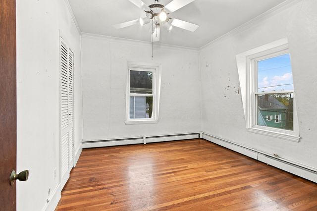 85 Pine St, Swampscott, MA 01907