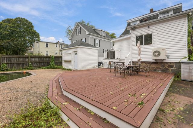 85 Pine St, Swampscott, MA 01907