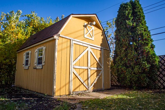 5543 W 83rd Street, Burbank, IL 60459