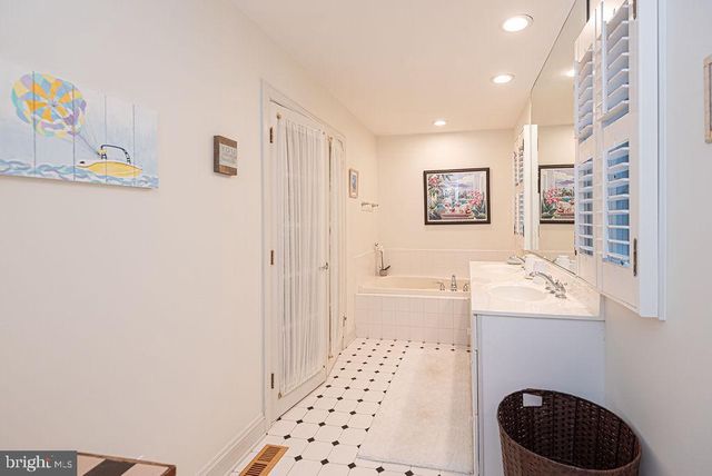 10641 PINEY ISLAND DR, Bishopville, MD 21813