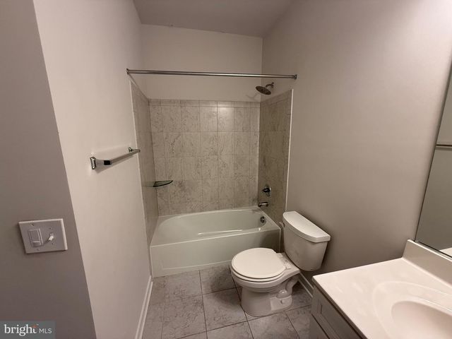 9188 SNOWDEN ASHFORD RD, Lorton, VA 22079