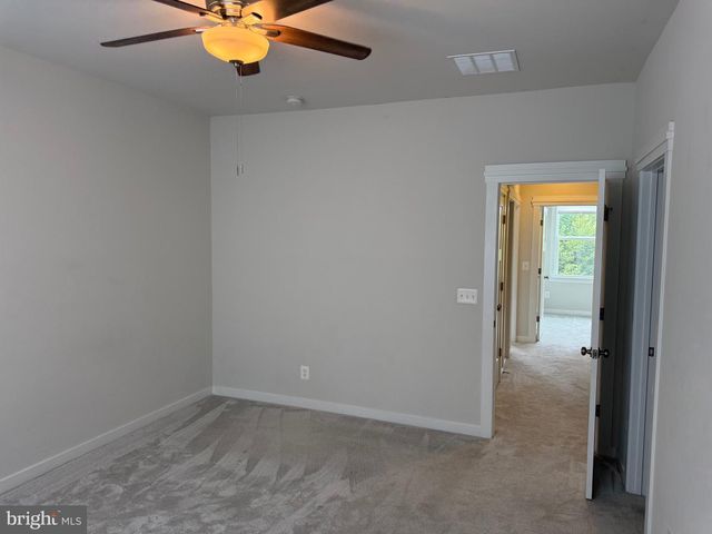 9188 SNOWDEN ASHFORD RD, Lorton, VA 22079