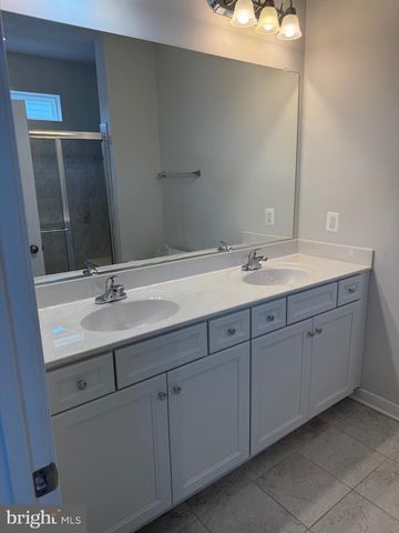 9188 SNOWDEN ASHFORD RD, Lorton, VA 22079