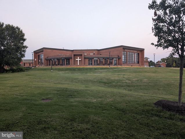 9188 SNOWDEN ASHFORD RD, Lorton, VA 22079