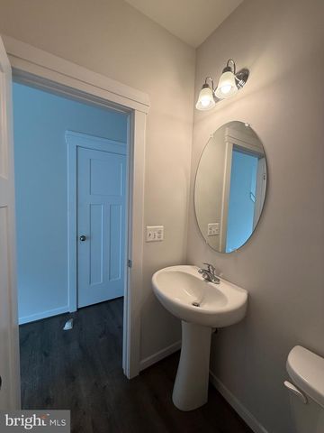 9188 SNOWDEN ASHFORD RD, Lorton, VA 22079
