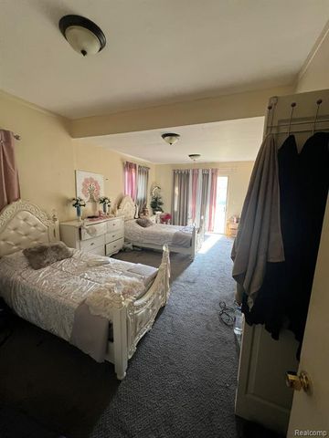 7457 Kendal Street, Dearborn, MI 48126