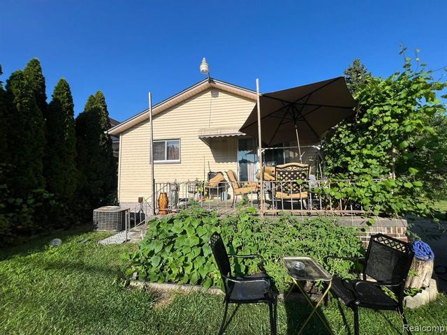 7457 Kendal Street, Dearborn, MI 48126