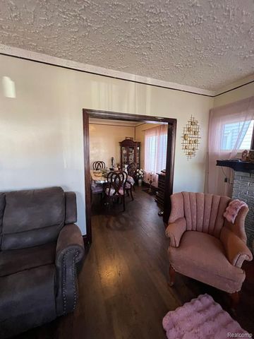 7457 Kendal Street, Dearborn, MI 48126