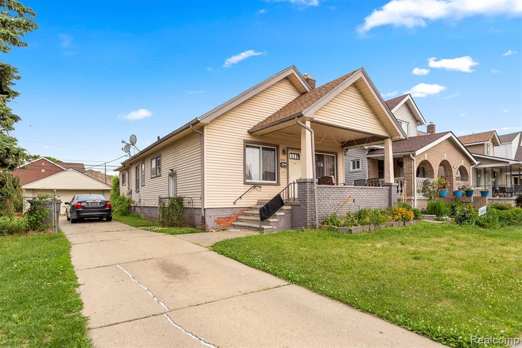7457 Kendal Street, Dearborn, MI 48126