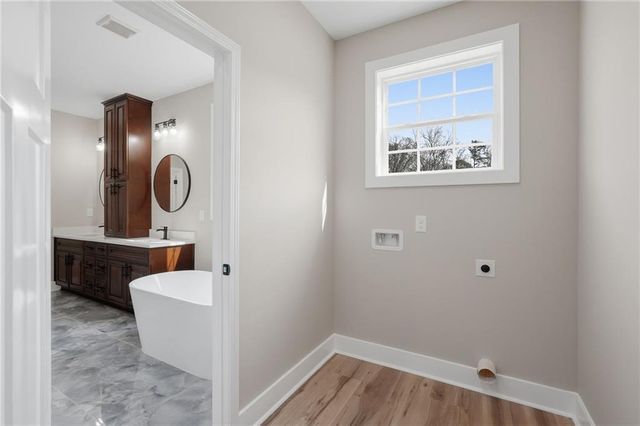 2322 Rockbridge SW Road, Stone Mountain, GA 30087