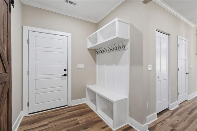 2322 Rockbridge SW Road, Stone Mountain, GA 30087