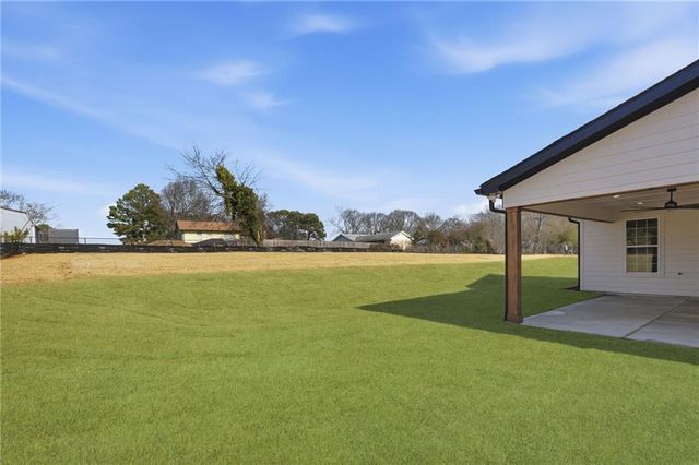 2322 Rockbridge SW Road, Stone Mountain, GA 30087