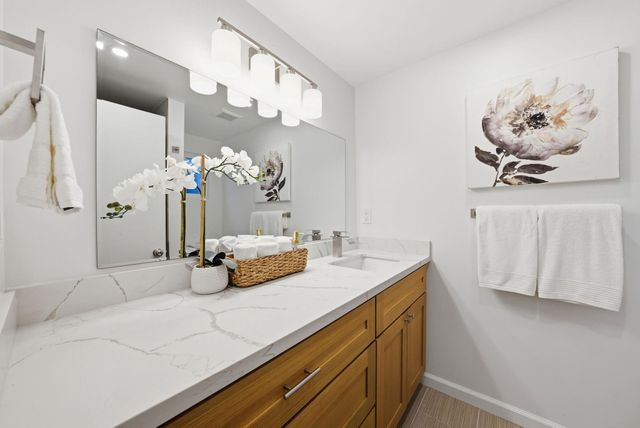 24768 Mango St, Hayward, CA 94545