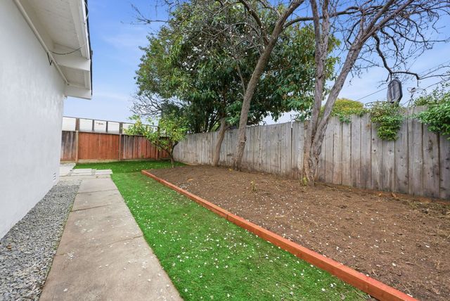 24768 Mango St, Hayward, CA 94545