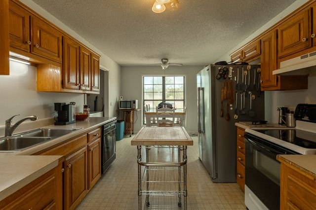 2928 Midland Rd, Shelbyville, TN 37160