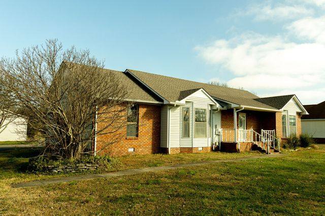 2928 Midland Rd, Shelbyville, TN 37160